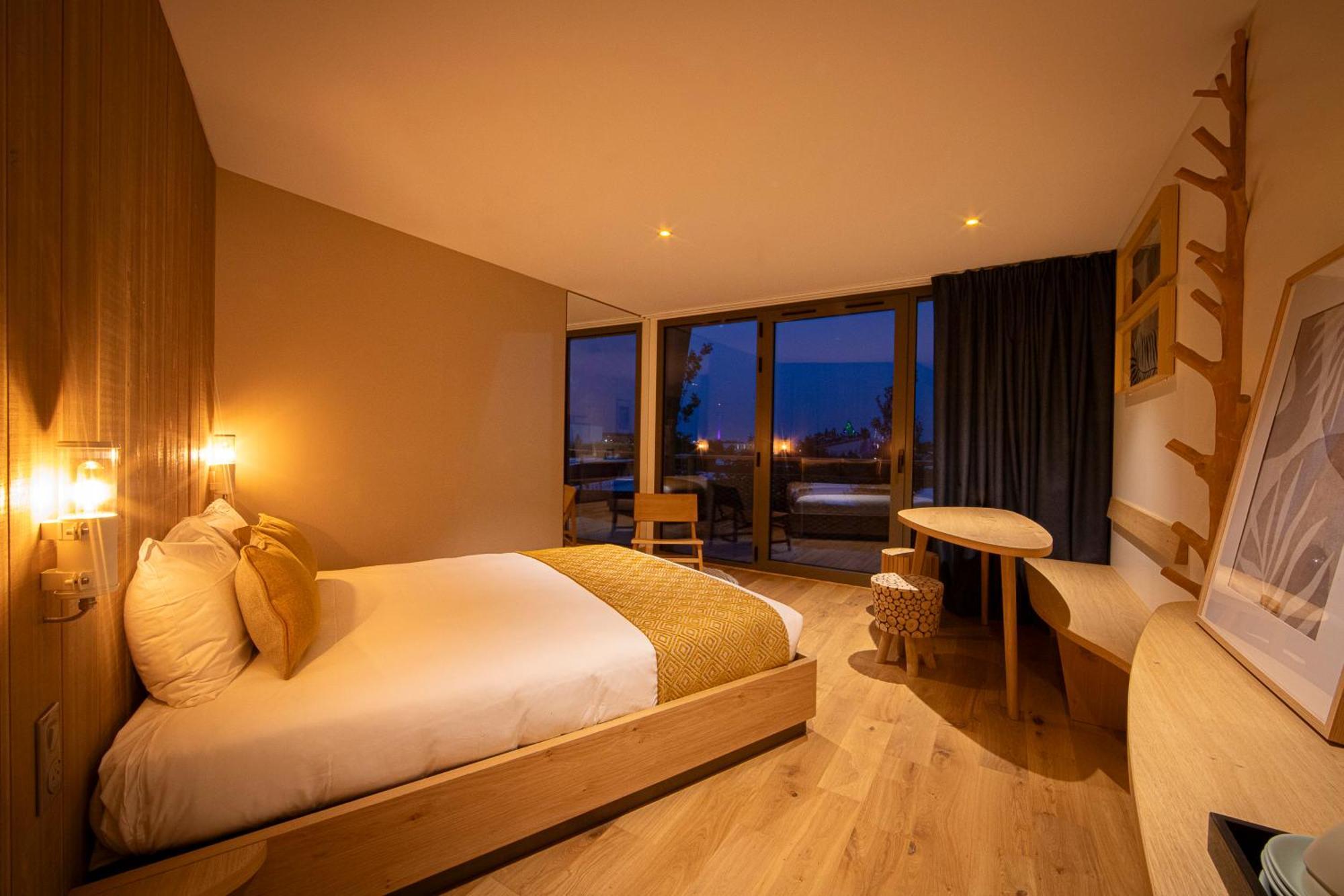 Hotel Ecolodgee Chasseneuil-du-Poitou Dış mekan fotoğraf